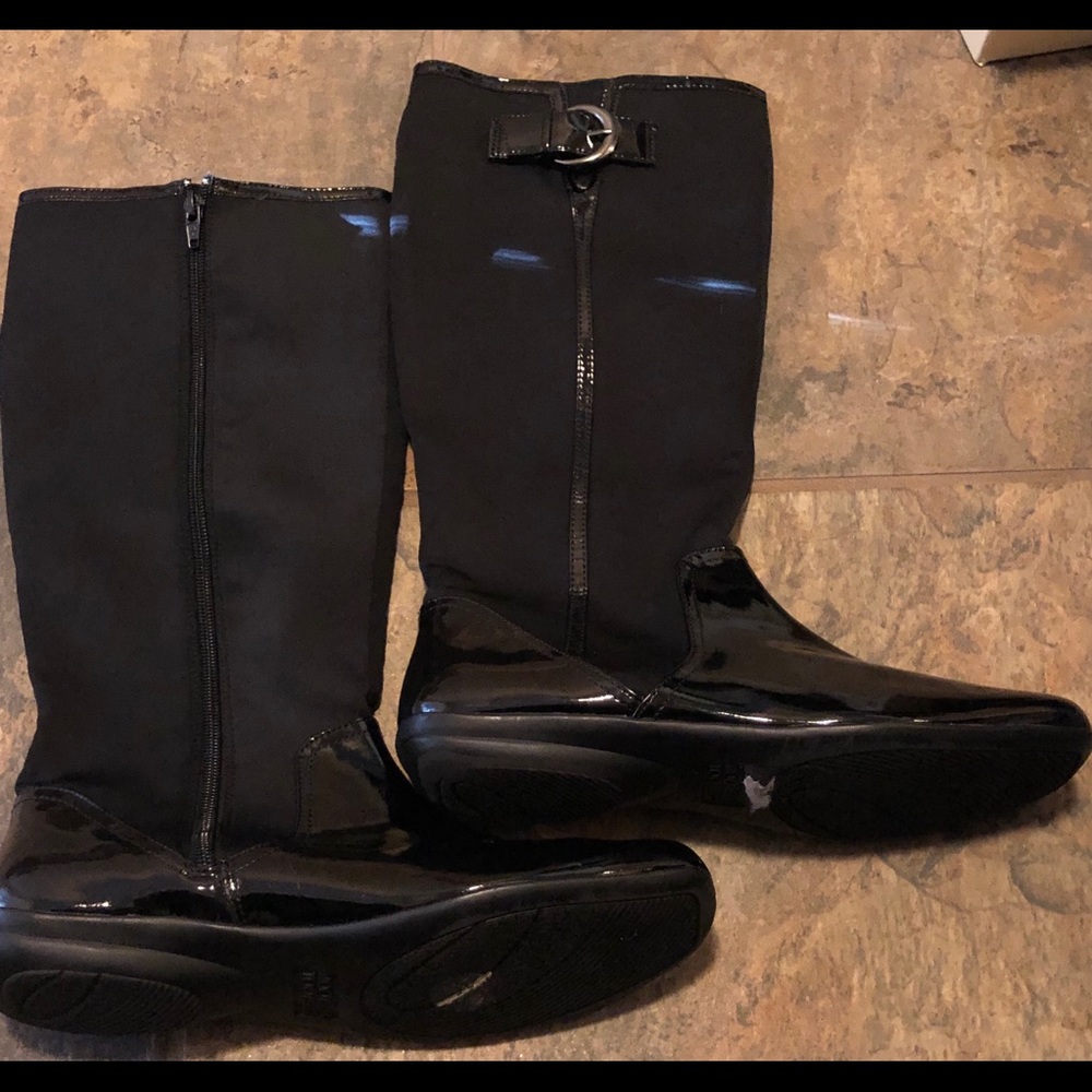 Rain boots